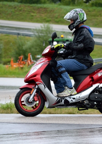 Knallertkørekort Sindal 25-26 (KØ) - Klik for at tilmelde dig